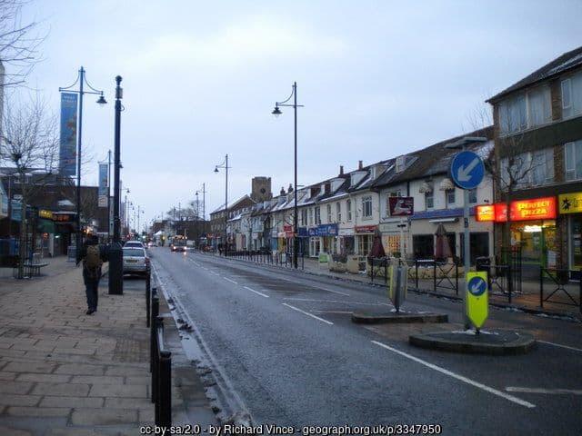 West Street, Fareham: shops and businesses that take card payments