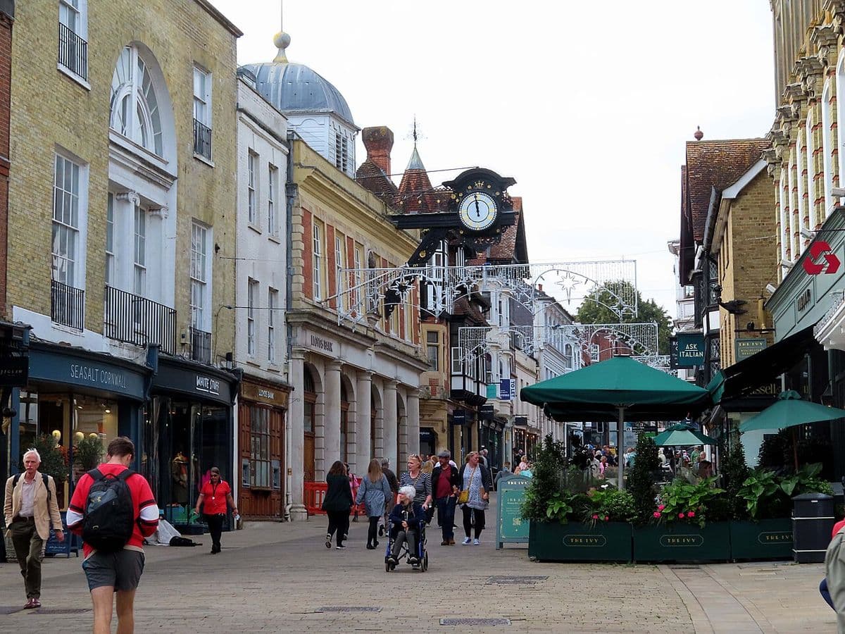 High Street, Winchester, Hampshire: shops and businesses that take card payments