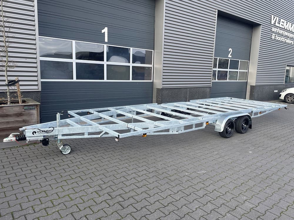 Who Are Vlemmix Trailers? Reliable Trailers Built for Roads.