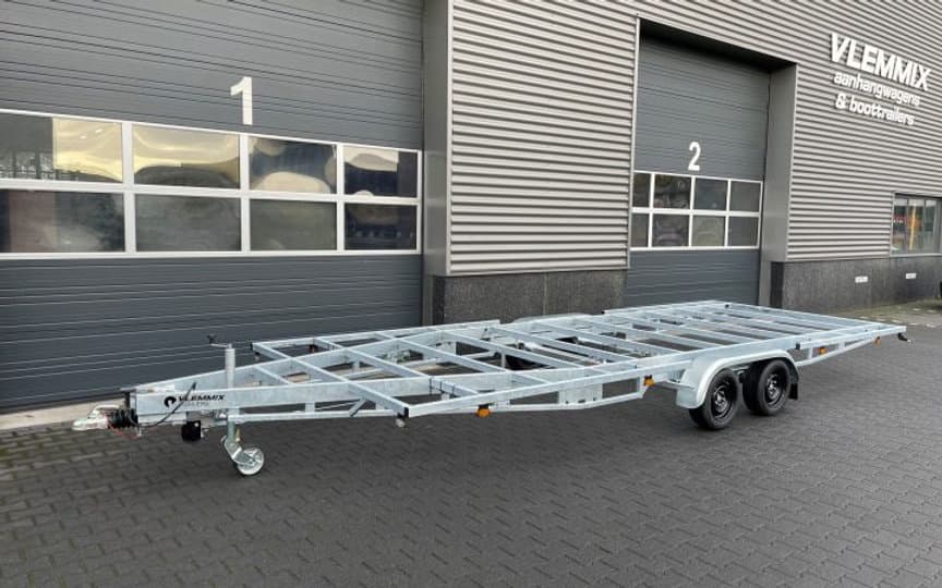 Understanding the 7 Metre Rule for Trailers to Stay Safe!