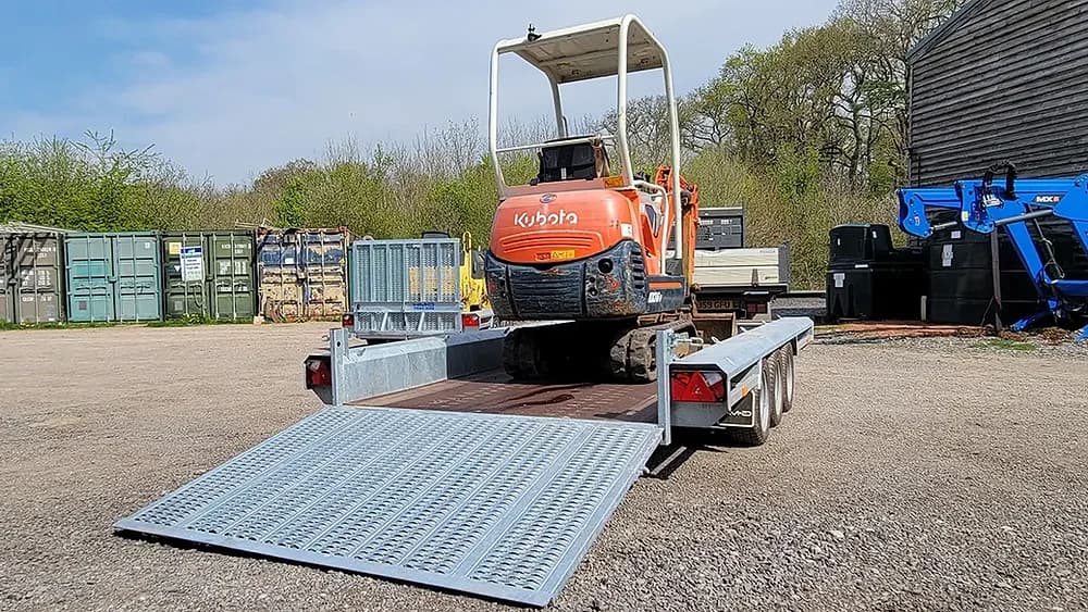 Top Plant Trailer Safety Tips | Essential Trailer Advice!